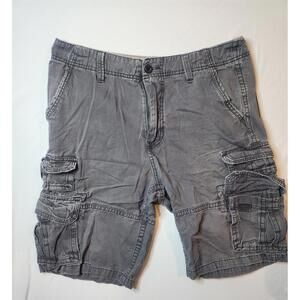Plugg Navy Cargo Shorts. Mens Size 32. Inseam 11. Good condition